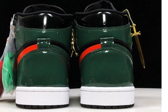 Air High  AV3905 Family 038 SoleFly Jordan 1 Retro 286 'Art NewStyle x 038 Friends OG AV3905 Basel' and 0520